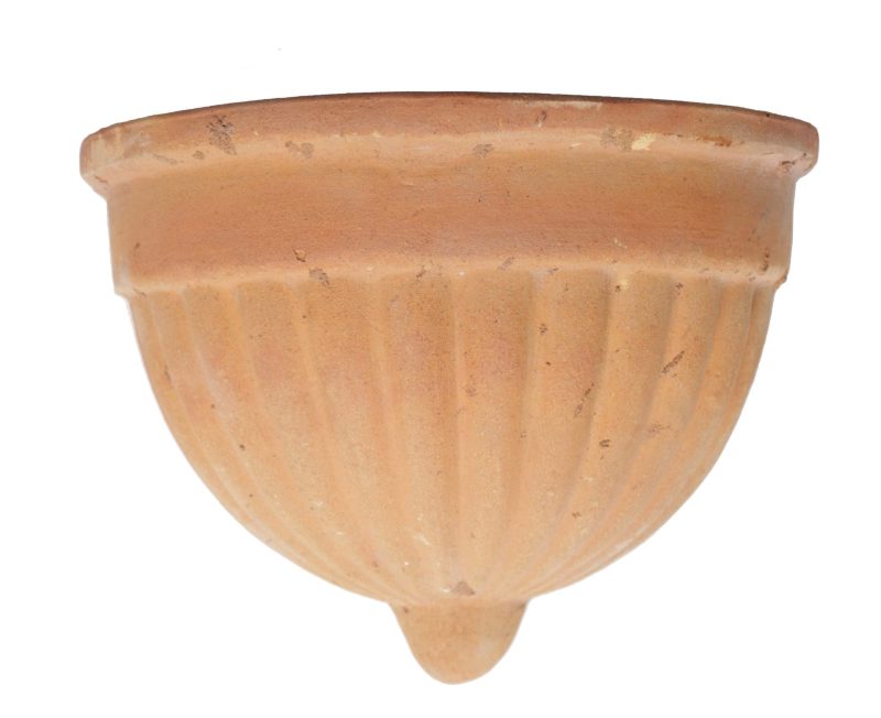 Whitewash muur hang pot